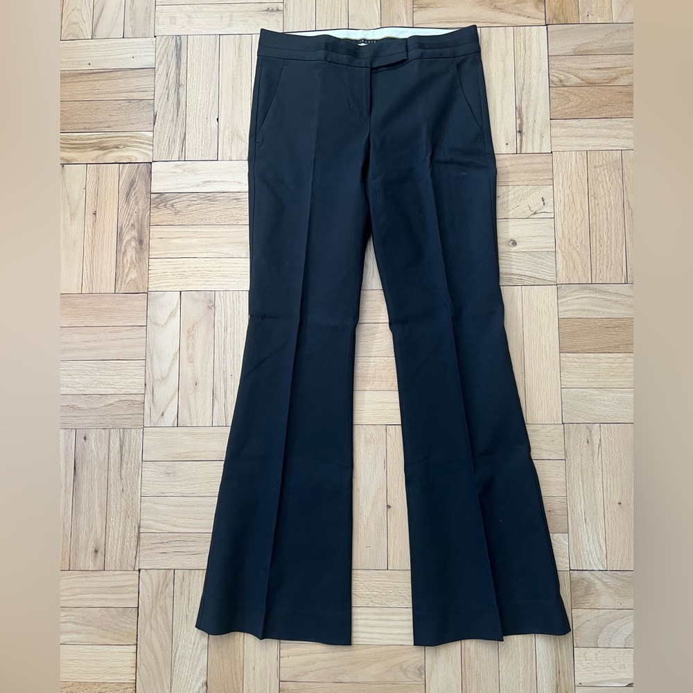 Theory Black Bootcut Women's Pants. Size 4. 31” inseam.